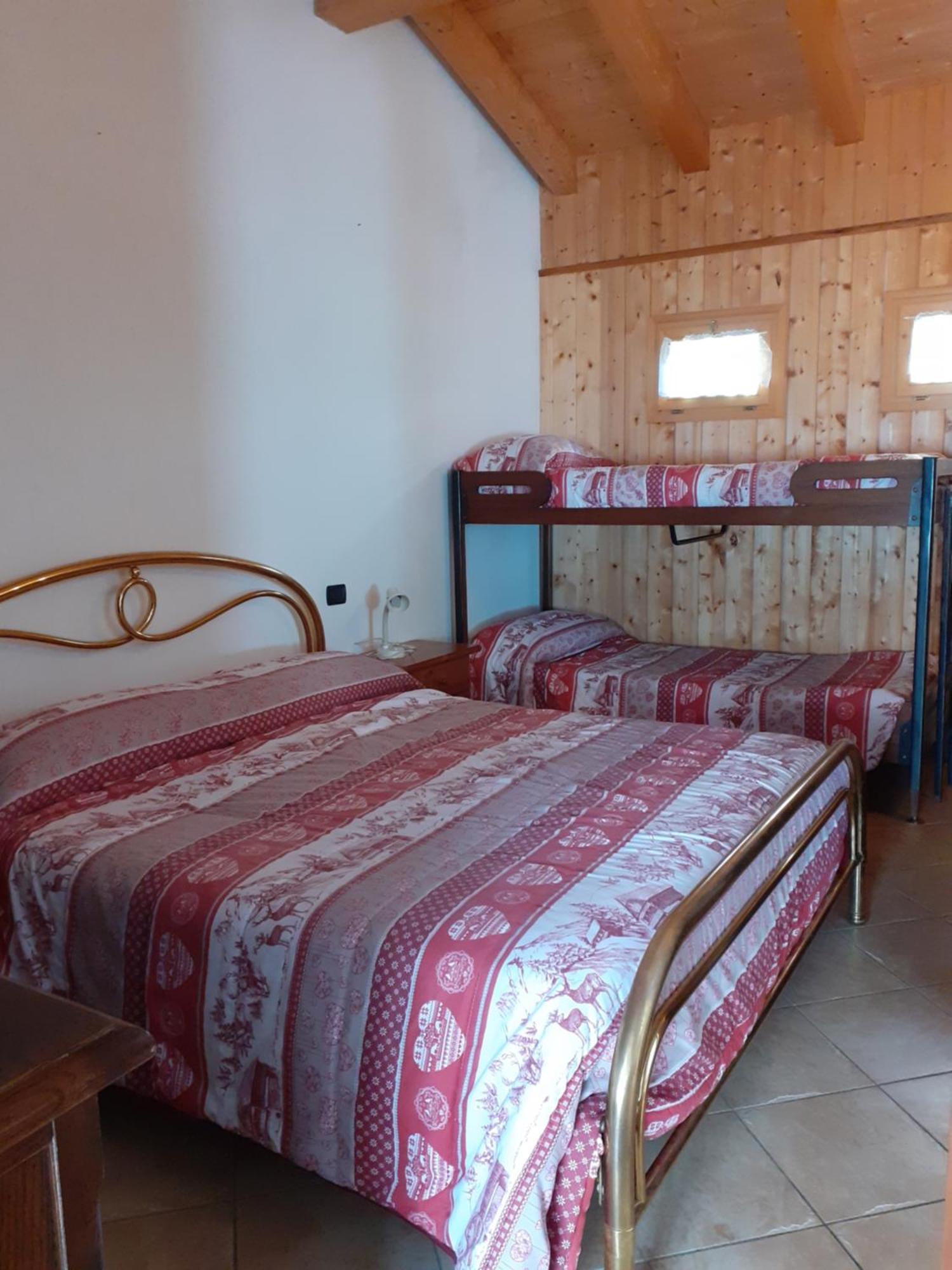 Casa Vacanze Emilio Temù Екстериор снимка